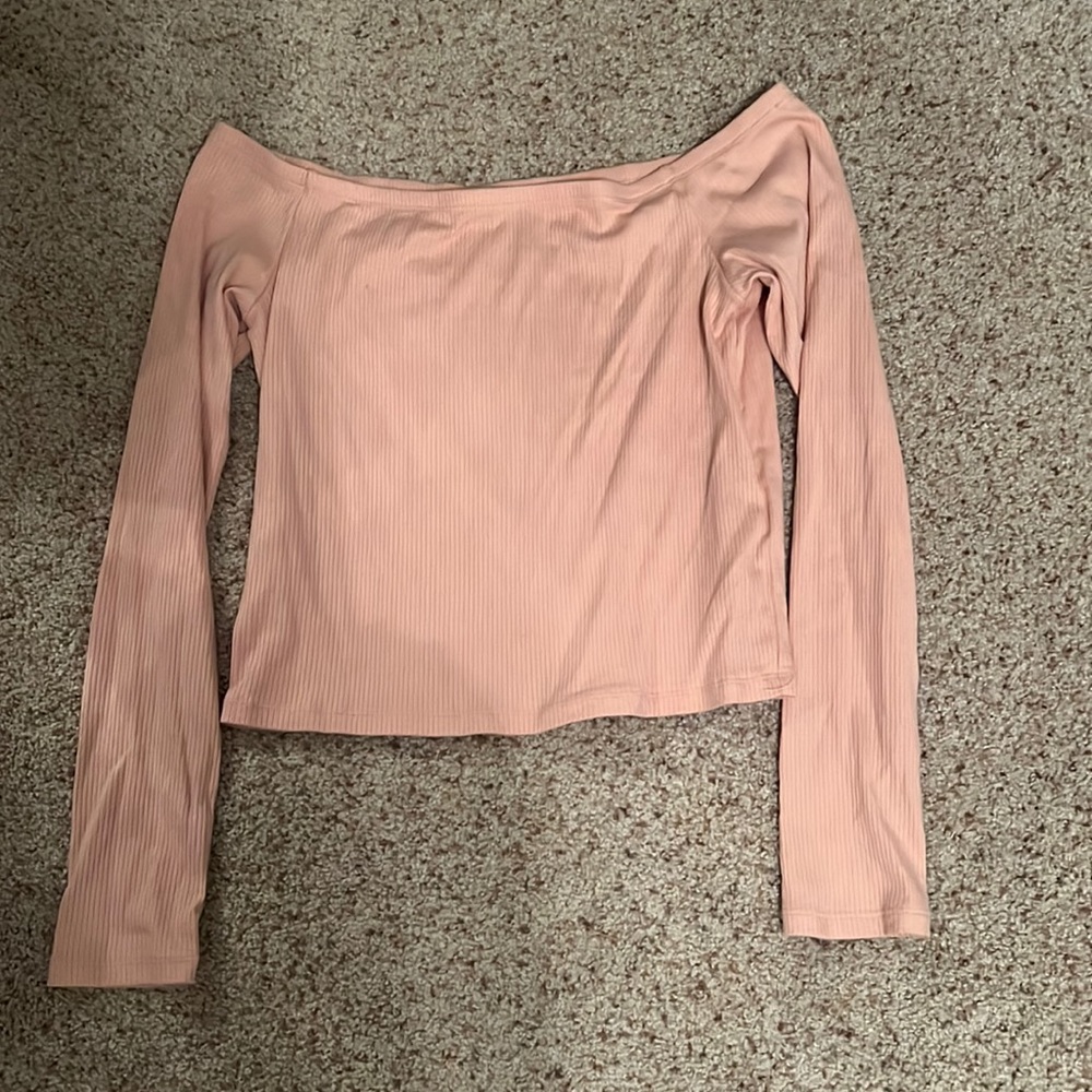 Pink long sleeve crop top